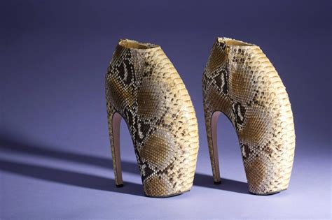 alex mcqueen armadillo shoes